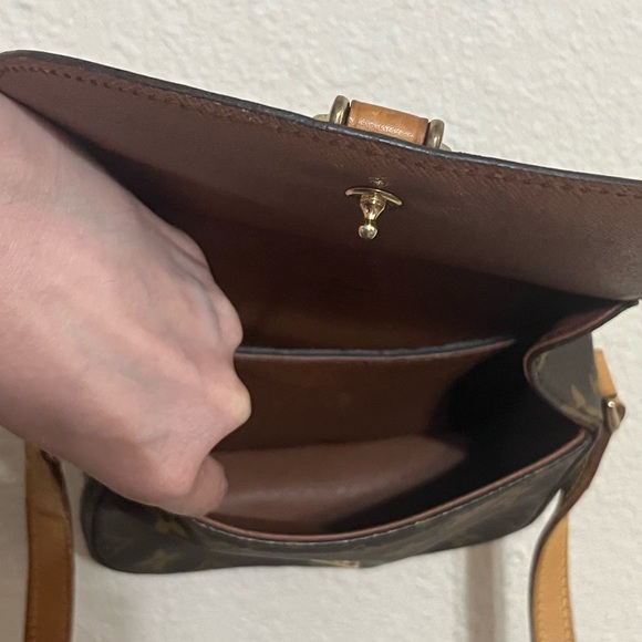 Louis Vuitton Monogram Canvas Small Saint Cloud Crossbody Bag - Picture 8 of 17